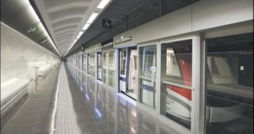 "Baku Metro" signs contract with French company