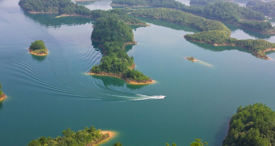 Beautiful places that have been deserted and forgotten - PHOTO