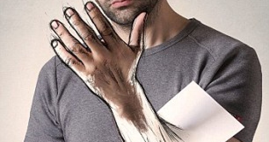 The artist who brings his self-portraits to life - PHOTO+VIDEO