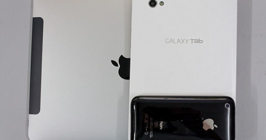 New trend sees more people using their TABLETS as a phone - PHOTO