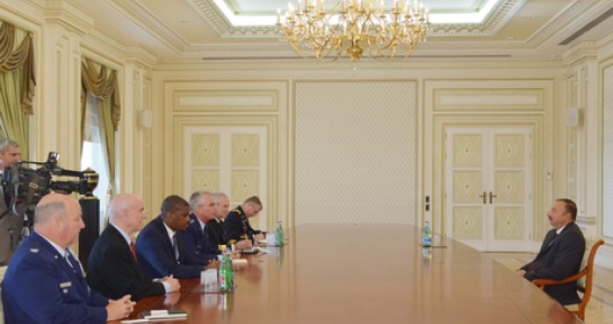 US transportation commander visits Azeri president