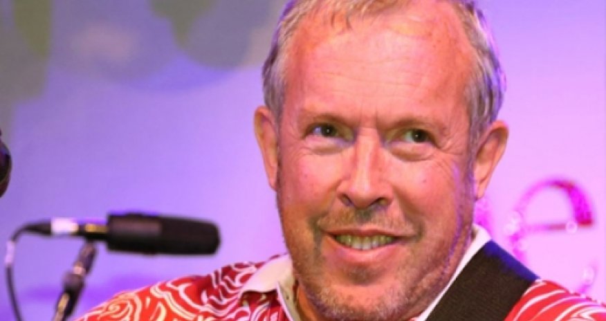 Putinin sözçüsü təqib olunan müğənnindən danışdı