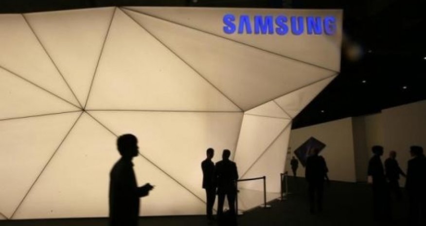 Samsung unveils smartwatch that can make calls