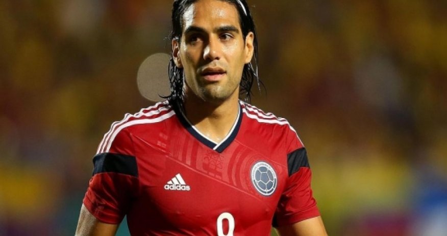 United respond to Falcao age controversy