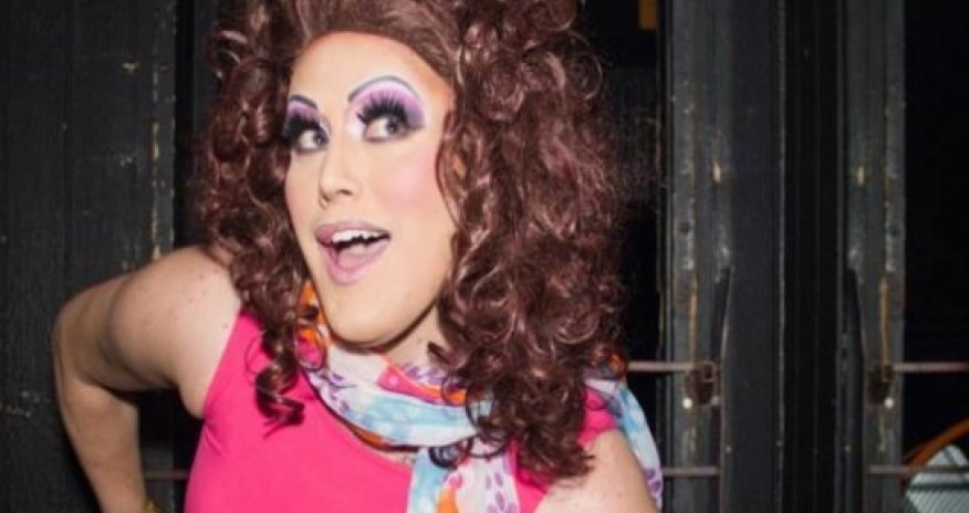 Drag queens in Facebook name row