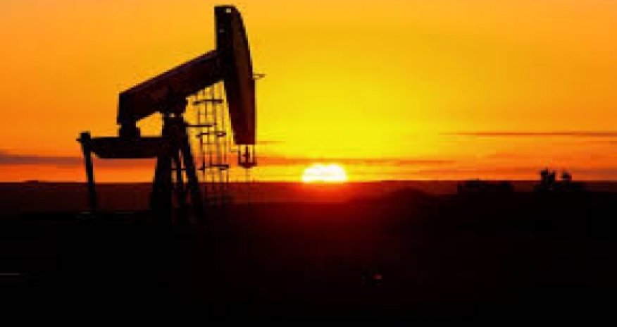 Azerbaijan exports less oil, more gas in Jan.-Aug.
