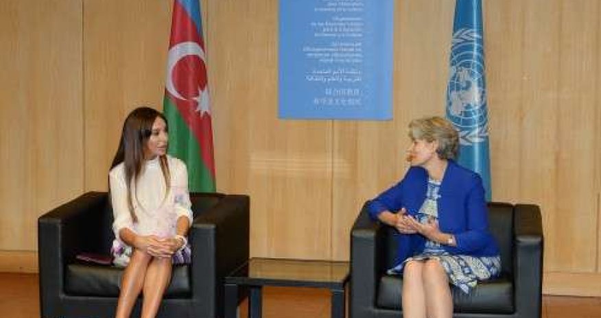 First lady watches Shadows of Gobustan ballet at UNESCO headquarters - PHOTO