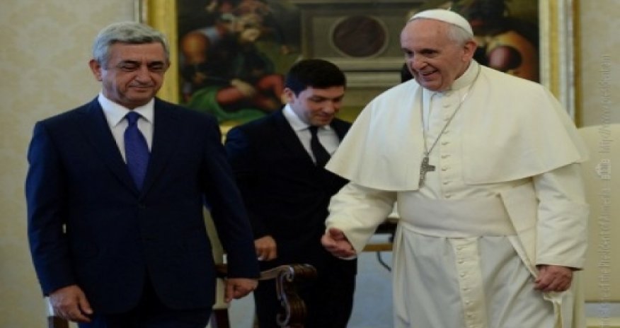 Papa Sərkisyanın təklifini qəbul etdi