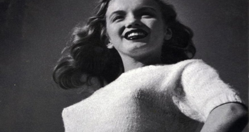 Marilyn Monroe's first professional photoshoot auctioned for £4,250