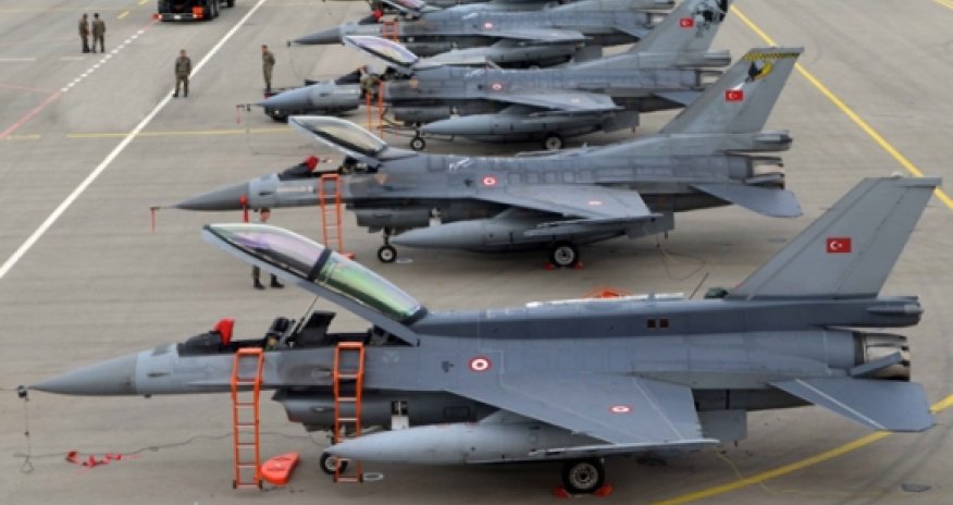Turkish warplanes fly in Azerbaijan joint drills