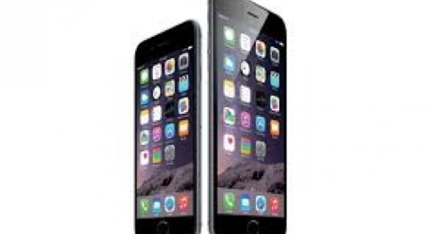 People are now bending iPhones in Apple Stores