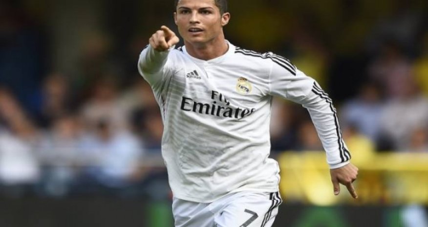 Cristiano Ronaldo reveals he saw banner stunt but tells Manchester United fans