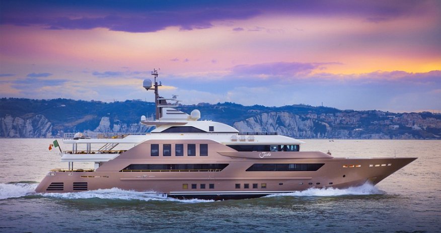 On board a 196ft mega yacht - PHOTO
