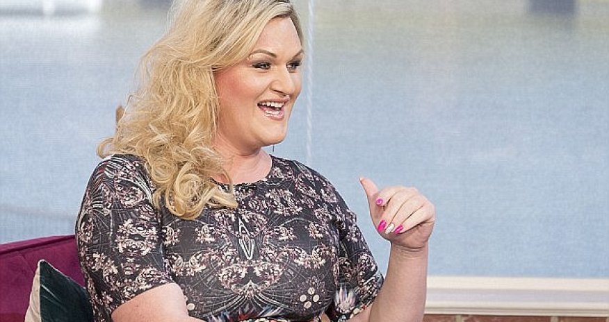 Transsexual who had £10,000 surgery on NHS wants to become a man again - PHOTO+VIDEO