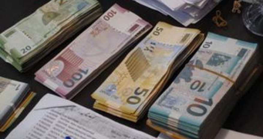 Average salary in Azerbaijan is almost AZN 441