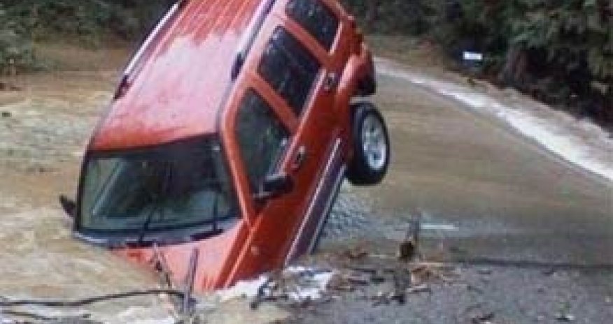 Gülməli qəza FOTOLARI