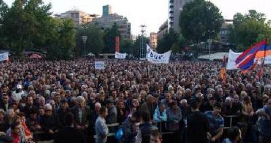 Aram Manukyan: Armenia dies