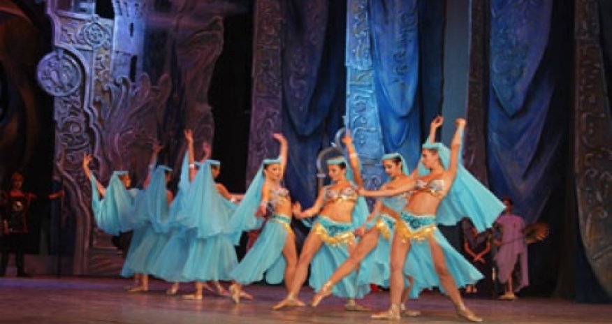 'Seven Beauties' premieres in US to great acclaim