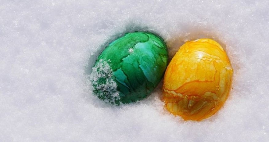 Apple and Facebook will pay for female employees to freeze their eggs