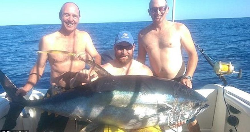 Fisherman reels in a record breaking 85kg yellowfin tuna