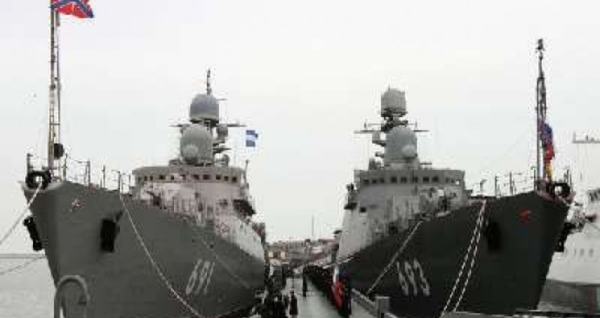 Russian warships in Baku
