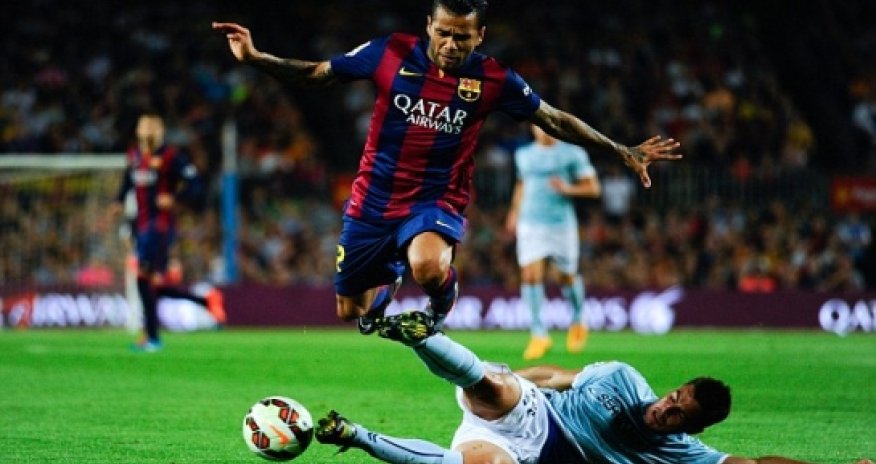 Dani Alves does NOT have a deal in place to join MU