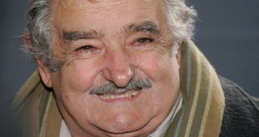 Prezident xəstəxanada növbə gözlədi - FOTO