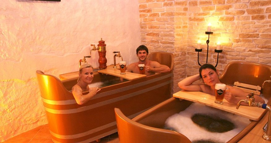 Inside the beer spa in Prague - PHOTO+VIDEO
