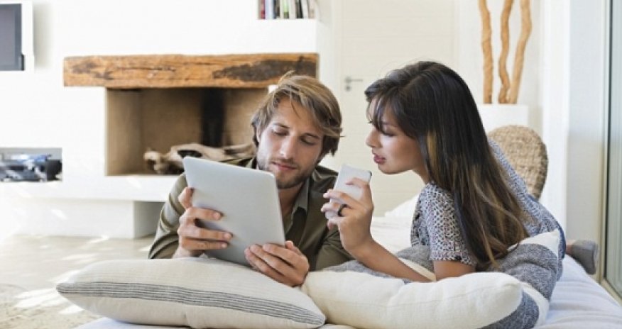 Your smartphone IS ruining your sex life - VIDEO