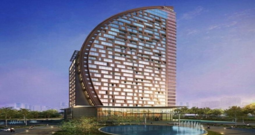 Ivanka Trump unveils plans for luxury 33-floor hotel in Baku