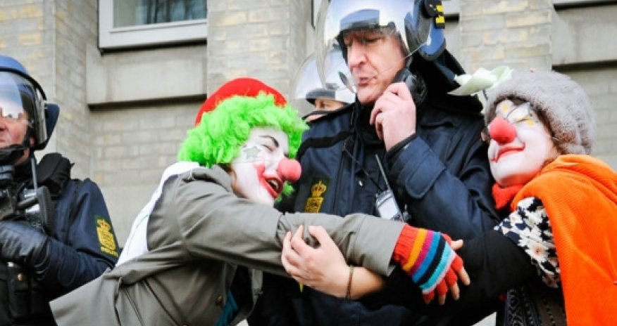 Названа самая доверчивая нация