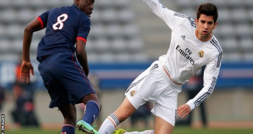 Zinedine Zidane's son Enzo, 19, makes Real Madrid B debut