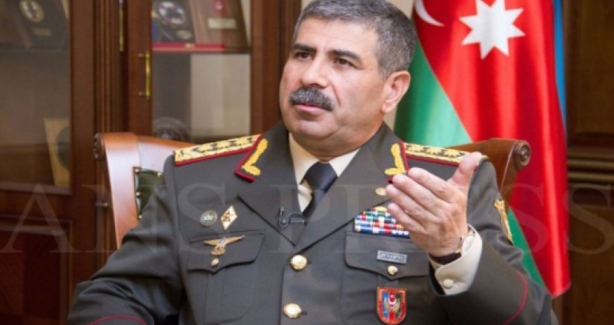 Azerbaijan’s defense minister visits Pakistani president