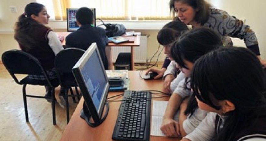 В Азербайджане оцифрованы школьные учебники для VII классов