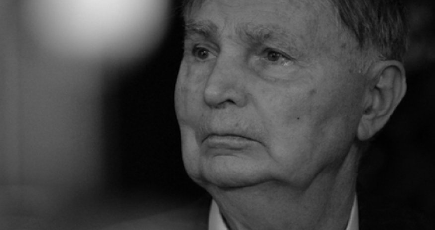 Умер хоккейный тренер Виктор Тихонов