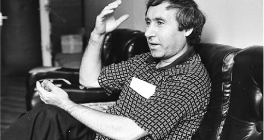 Qoderzi Çoxeli. Yaddaş çayı (Hekayə)