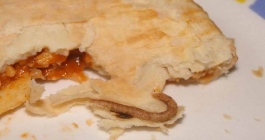 Horrified shopper ‘violently sick’ after finding worm in Iceland chicken tikka slice