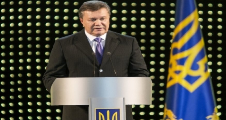 Yanukovych urges Ukraine, Azerbaijan to cooperate on energy exports