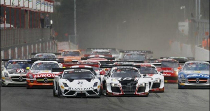 Baku to host car racing again