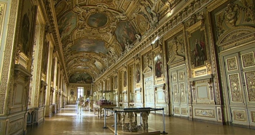 Louvre director Jean-Luc Martinez goes undercover
