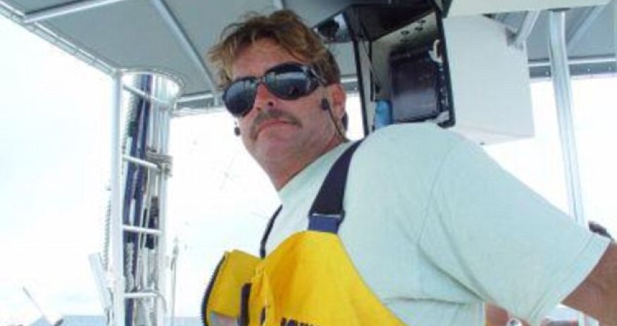 Rarely-seen 14-foot, 800lb deep-sea 'dinosaur' skate - PHOTO