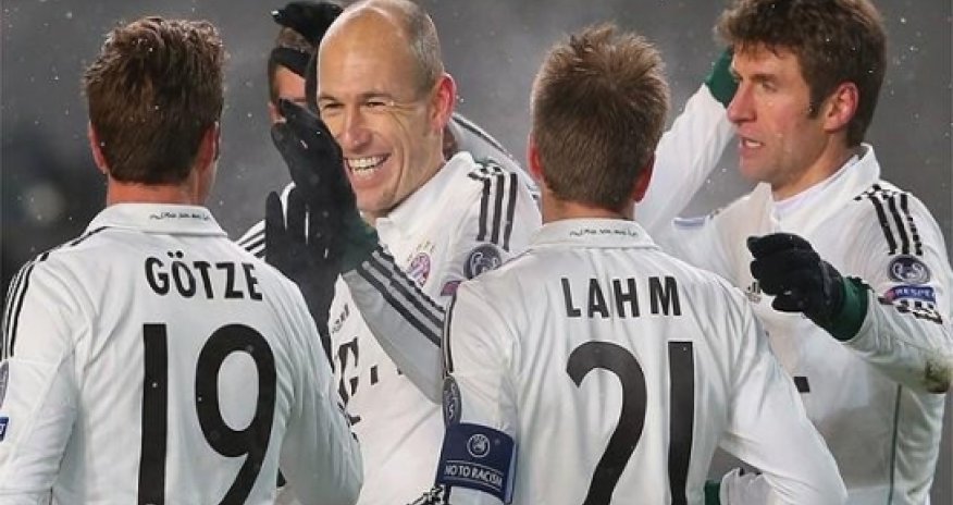 Record breakers Bayern win 10th in a row