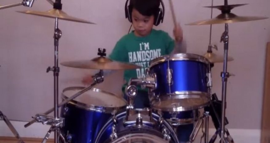 Amazingly talented four-year-old drummer nails Blur Song 2 cover - VIDEO