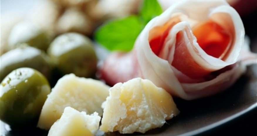 Mediterranean diet, not drugs is key to dementia fight