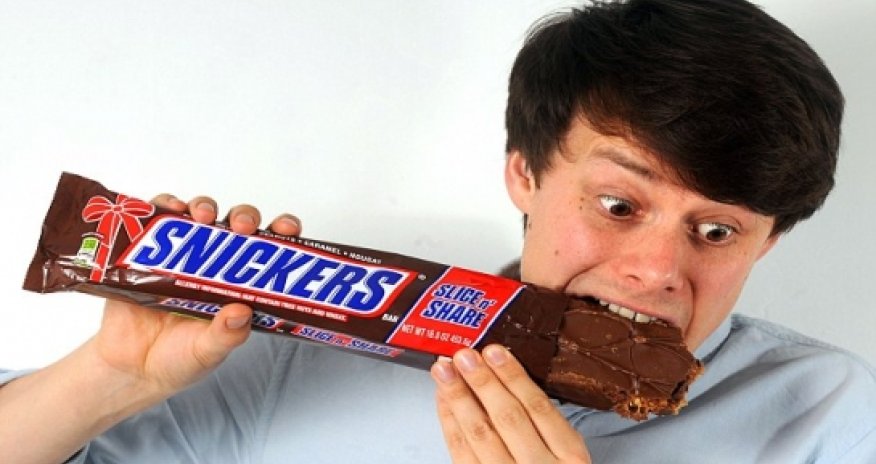 World's biggest Snickers bar is 10 inches long and contains 2,000 calories