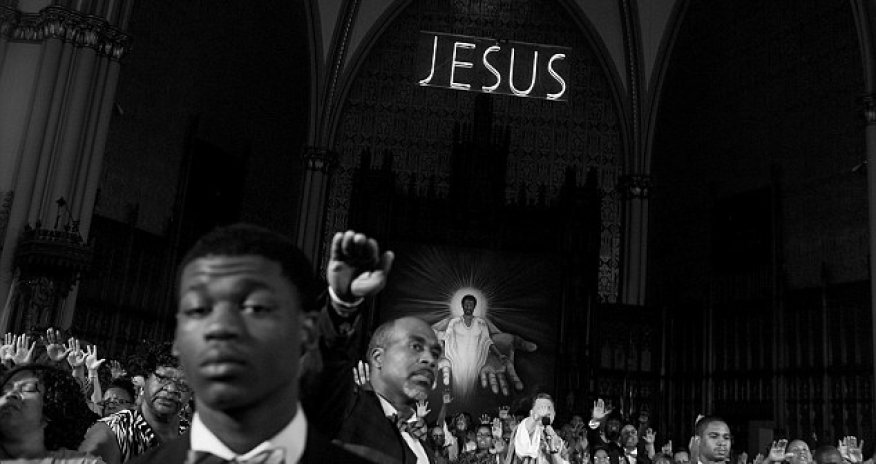 Photos document the daily toll of youth violence in big cities - PHOTO