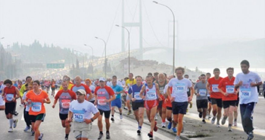 Azerbaijani athlete finishes 3rd in Eurasia Marathon