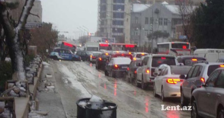 Three buses go down in Baku - PHOTO