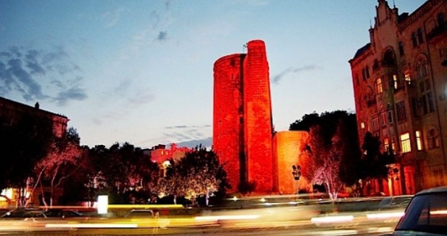 Baku earmarks land for Jewish cultural center, kosher restaurant