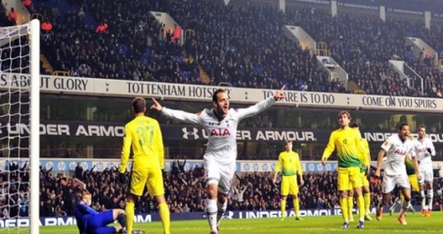 Soldado ends goal drought with hat-trick in Spurs win